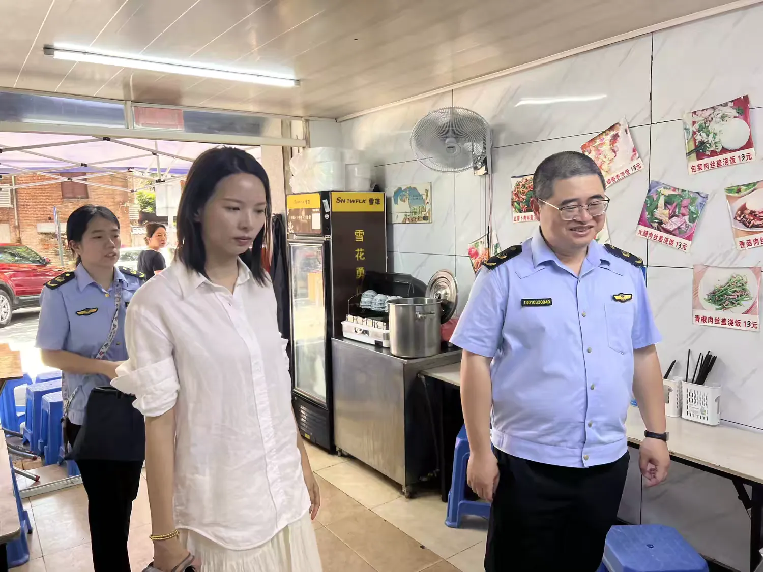 简篇-仓前街道开展高考前食品安全检查专项行动