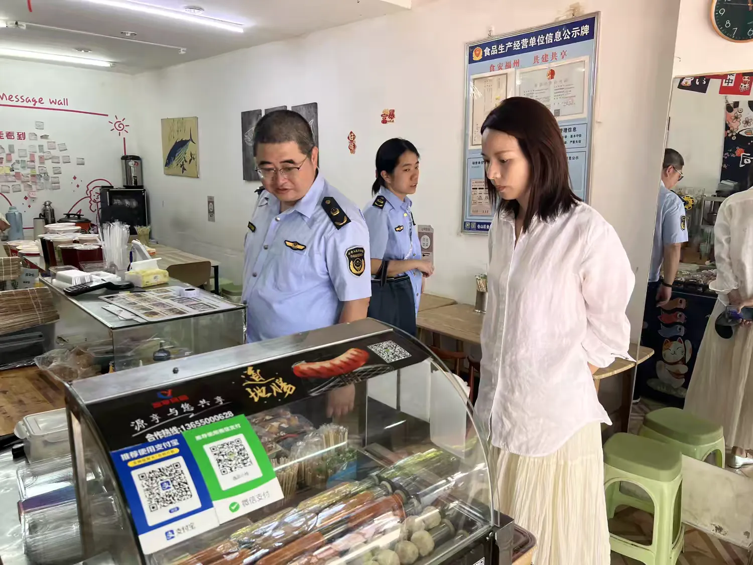 简篇-仓前街道开展高考前食品安全检查专项行动