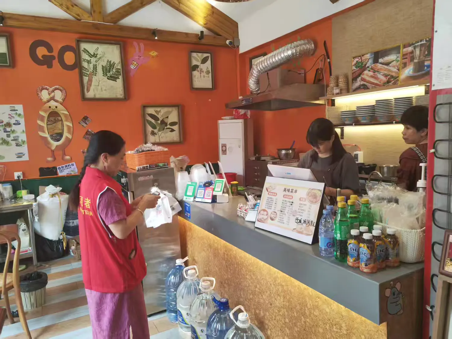 简篇-仓前街道开展高考前食品安全检查专项行动