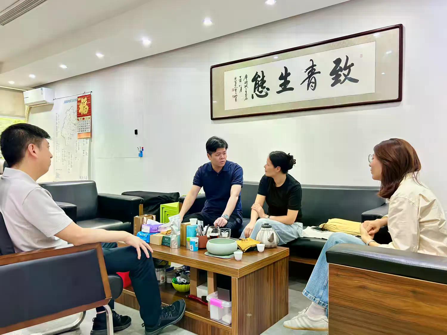 简篇-【奋勇争先突破年】仓前街道持续走访服务企业