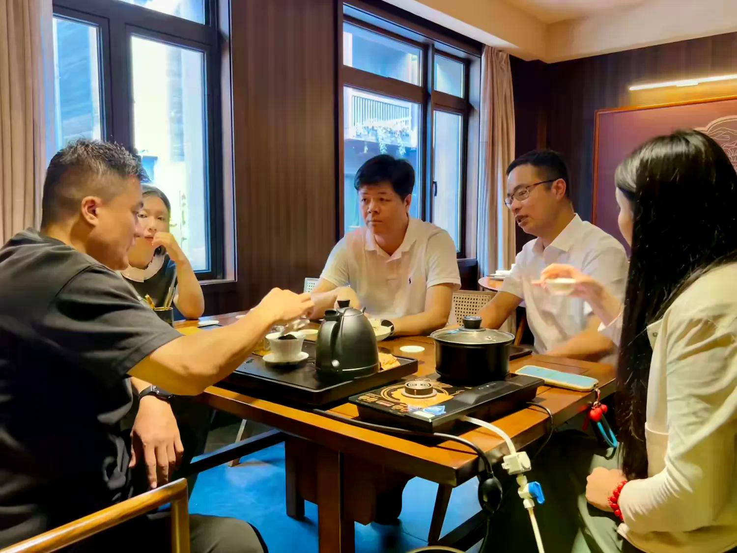 简篇-【奋勇争先突破年】仓前街道持续走访服务企业